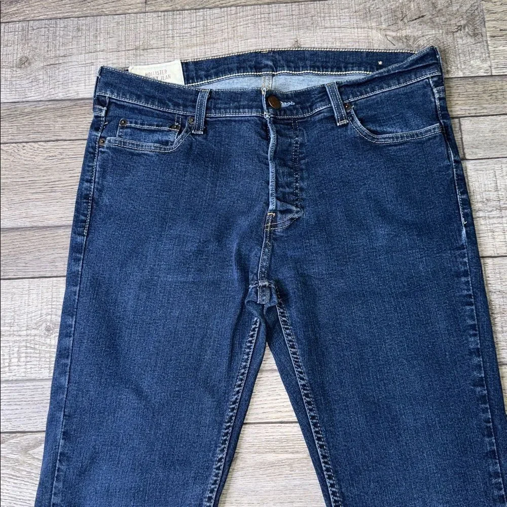 Hollister sleek modern